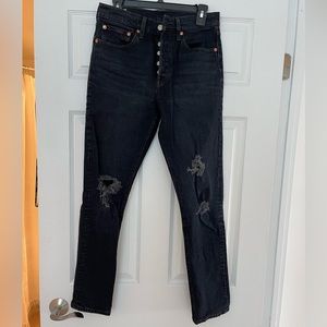 Levi 501 Skinny Jeans - size 28